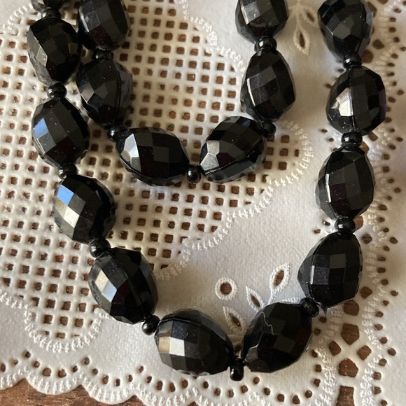 Vintage costume beaded necklaces - Picture 2 of 5